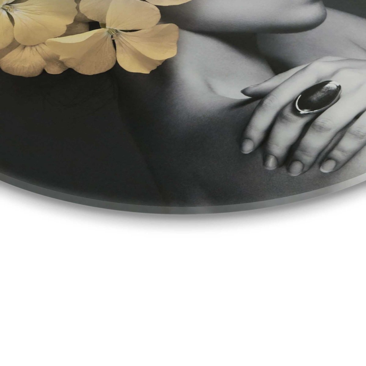 Glasschilderij Stijlvolle bloemenvrouw 70 Rond - Reinders