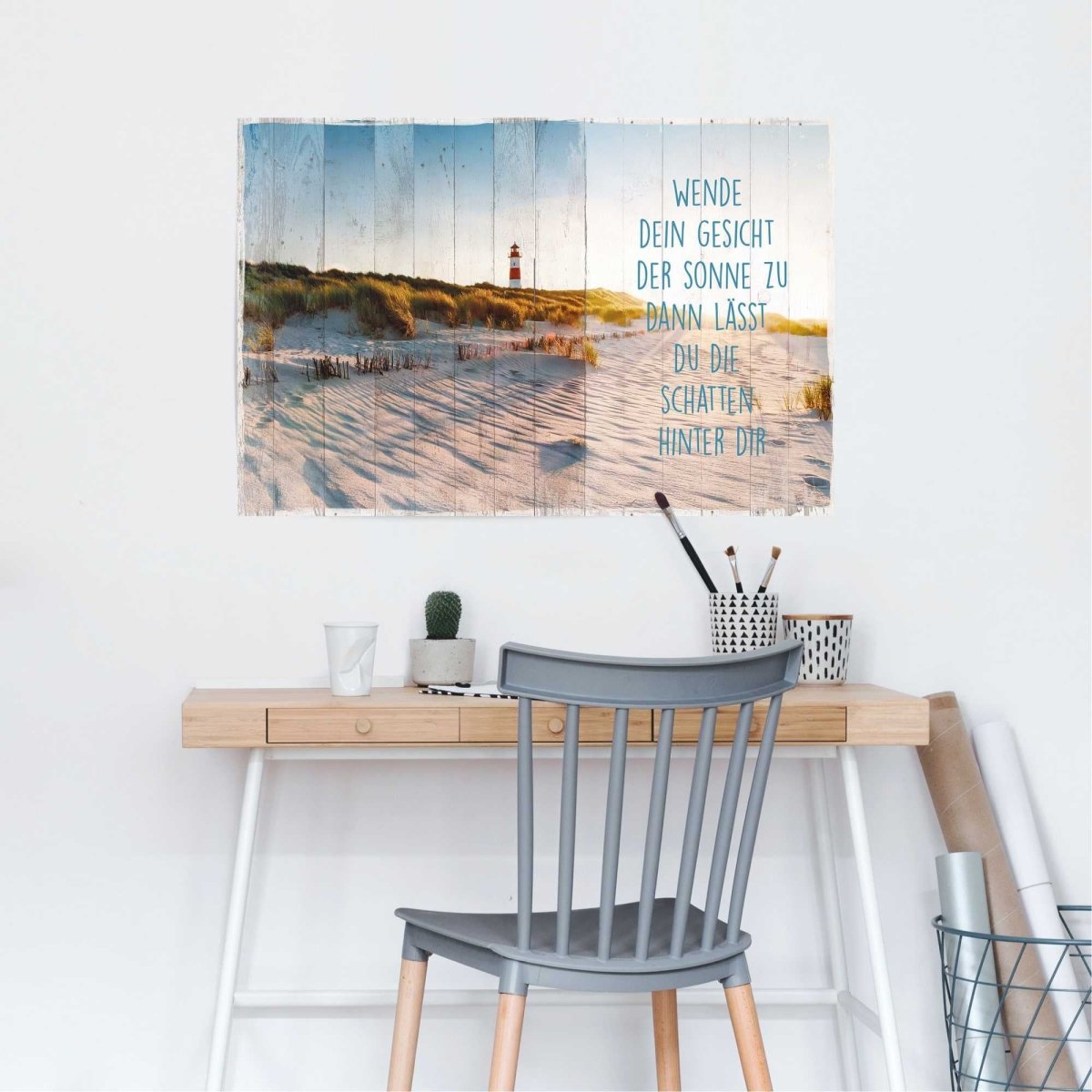 Poster Duinen en vuurtoren met Duitse spreuk. 61x91,5 - Reinders